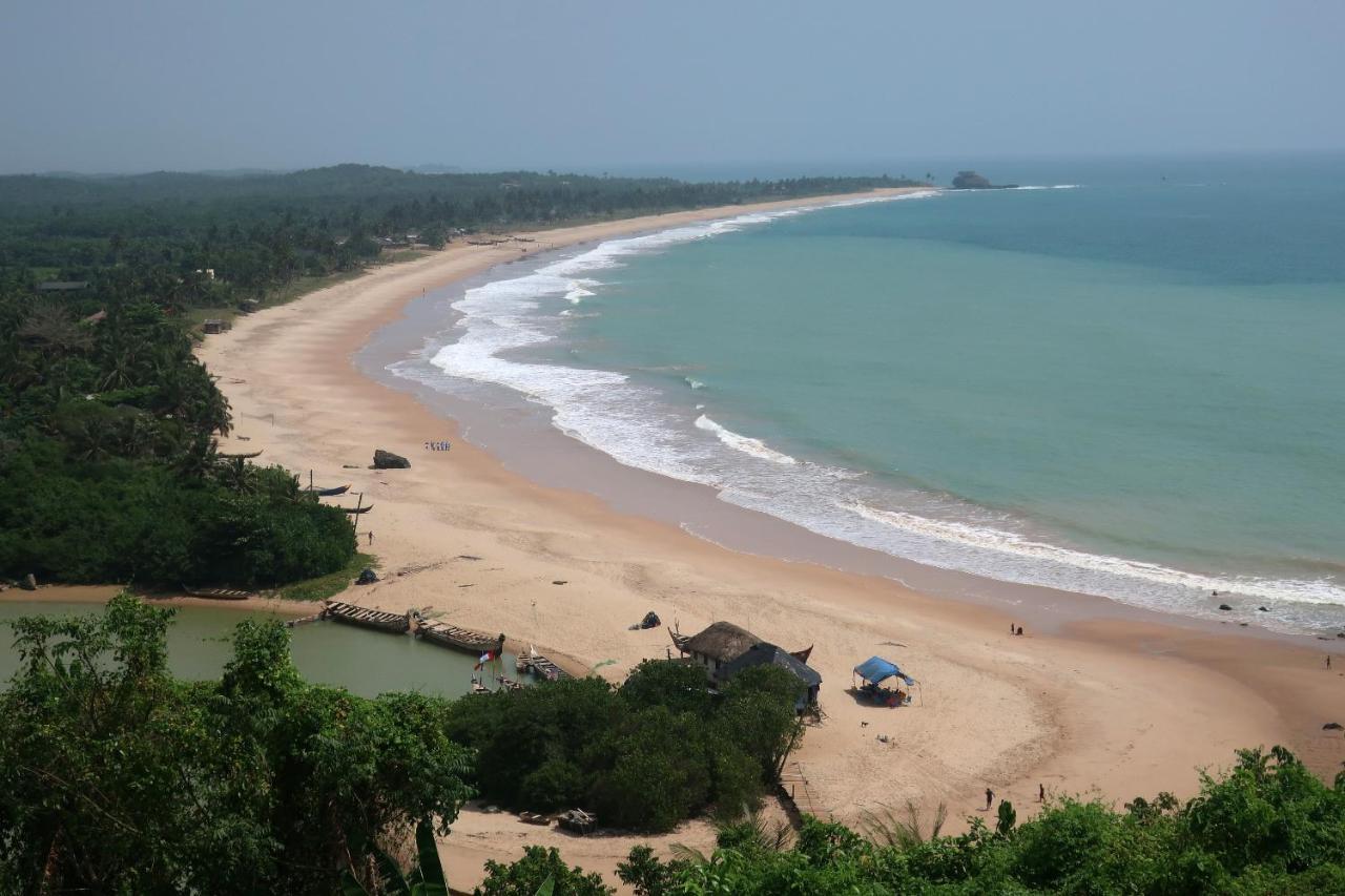 Afro Beach Eco Resort Butre Extérieur photo